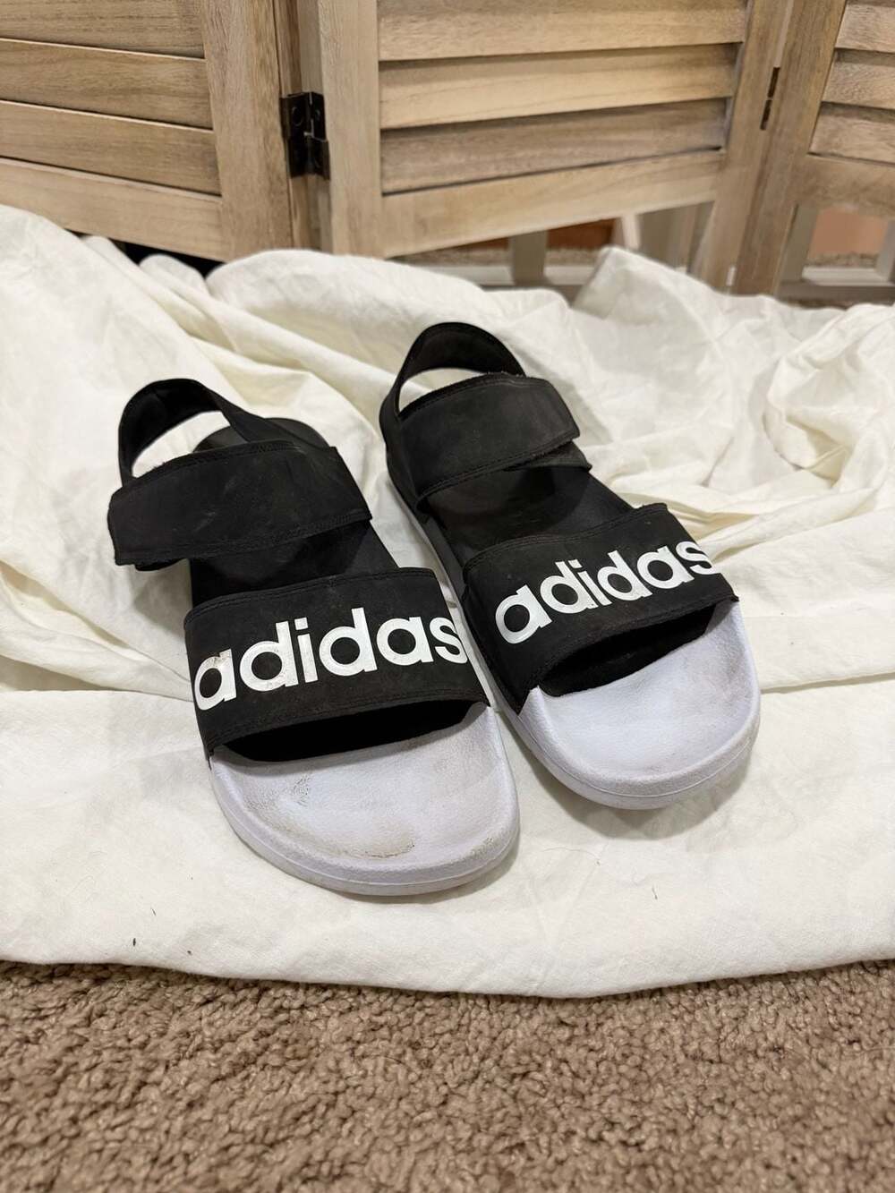 GUC adidas Adilette Black and White Strappy Sport Sandals Womens 11
